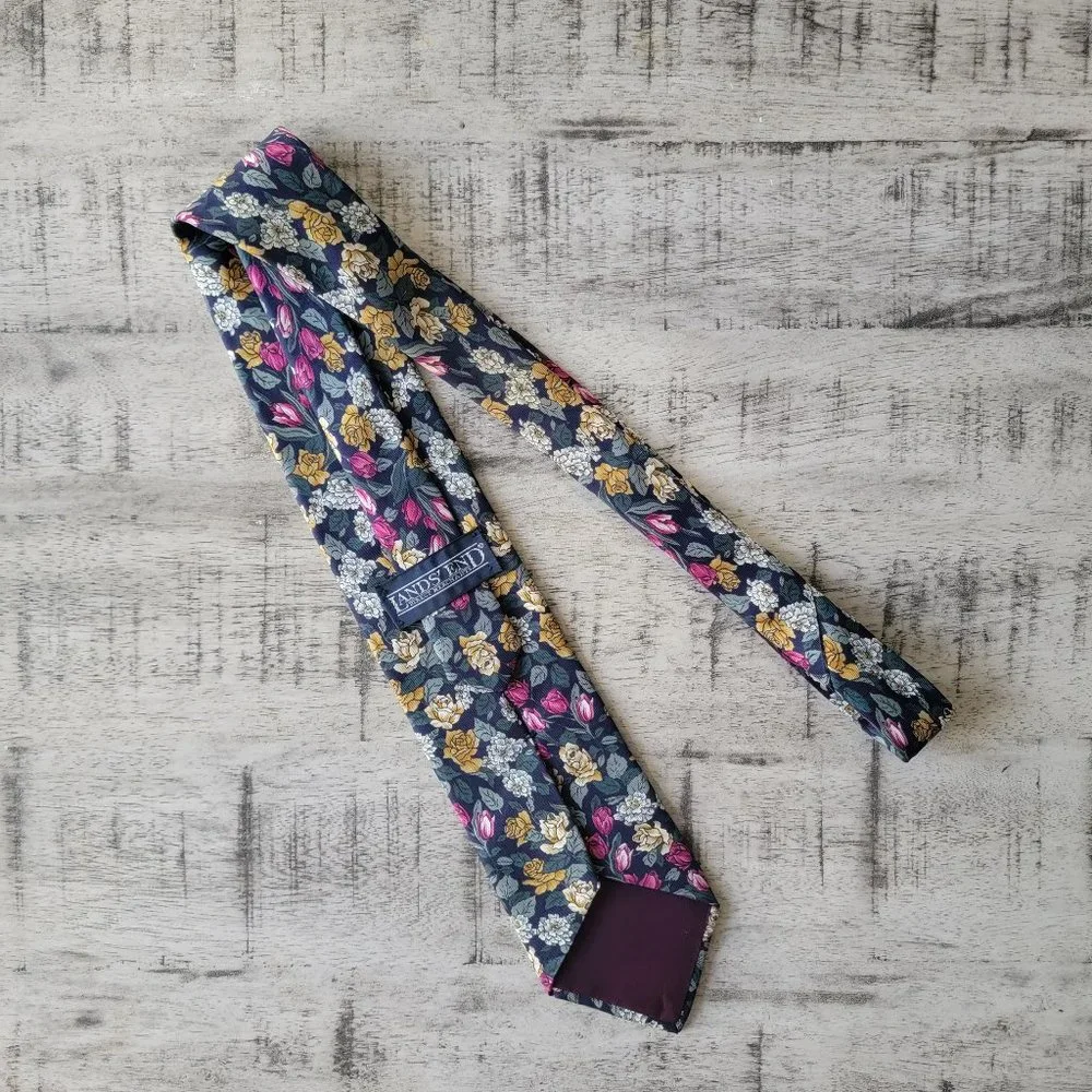 Lands' End Navy Pink and Gold Floral Silk Tie 57" x 3.5" - Picture 4 of 7